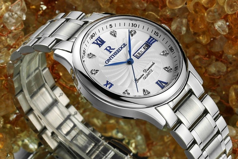 Xuất xứ của đồng hồ R - Ontheedge