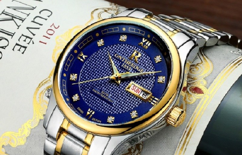 Kiểm tra kĩ phần mặt đồng hồ