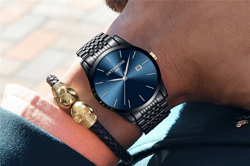 Đồng hồ R - Ontheedge được bảo h&agrave;nh tại c&aacute;c trung t&acirc;m bảo h&agrave;nh h&atilde;ng