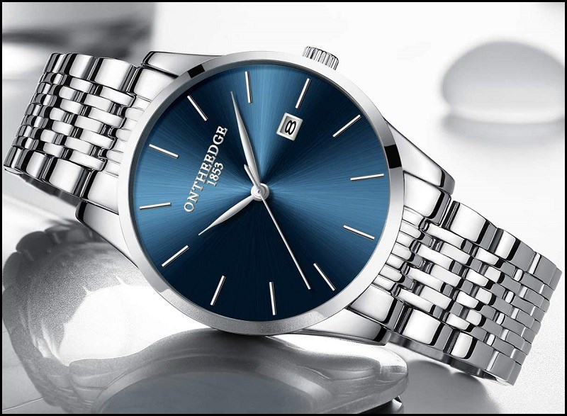 Đồng hồ d&acirc;y th&eacute;p nam thường c&oacute; thiết kế sang trọng v&agrave; đẳng cấp