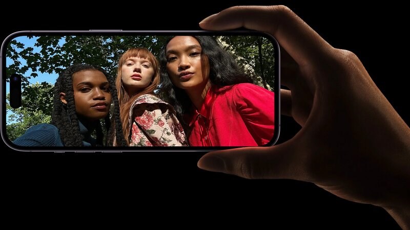 Camera tr&ecirc;n iPhone 14 Pro được trang bị PDAF gi&uacute;p lấy n&eacute;t tốt hơn