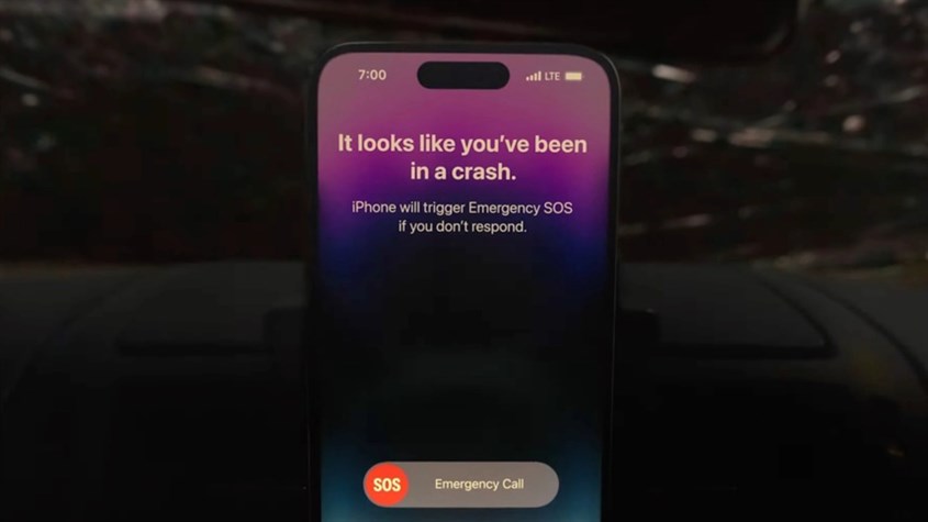 Crash Detection l&agrave; một t&iacute;nh năng cảnh b&aacute;o sự cố va chạm &ocirc; t&ocirc;