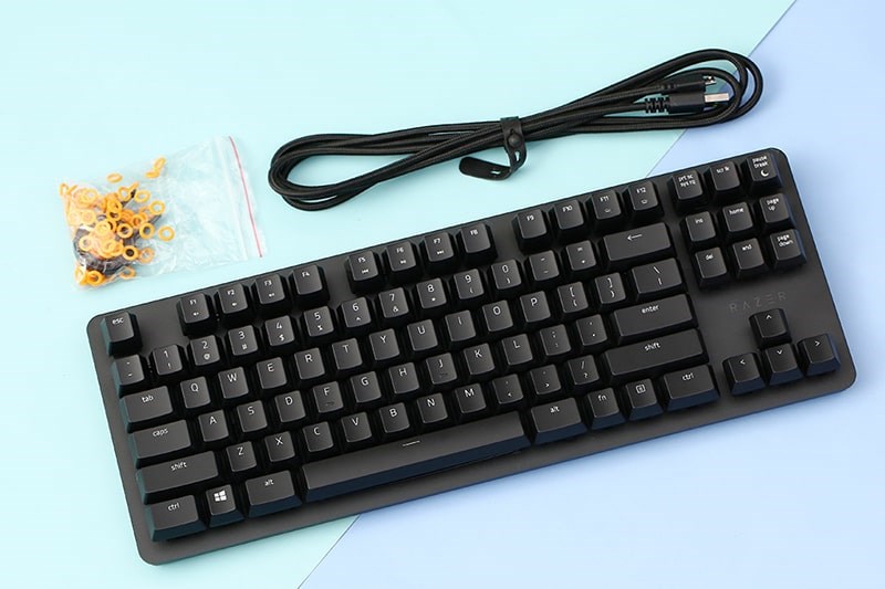 xem-ngay-top-6-ban-phim-co-cho-macbook-chat-luong-7 Bàn phím có chân nâng chỉnh chiều cao giúp thao tác thuận tiện