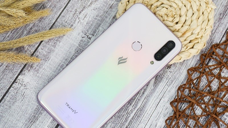 Tiết kiệm tiền khi mua điện thoại Vsmart cũ 