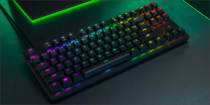 B&agrave;n ph&iacute;m c&oacute; hệ thống ph&iacute;m nhấn &ecirc;m &aacute;i từ c&ocirc;ng nghệ switch độc quyền Razer