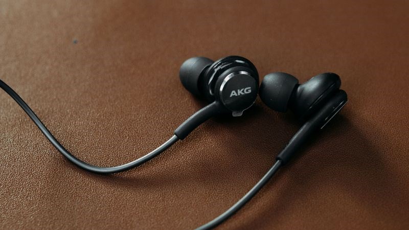 Chọn loại tai nghe ph&ugrave; hợp