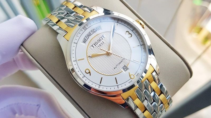 Mặt đồng hồ sang trọng, hợp xu hướng thời trang