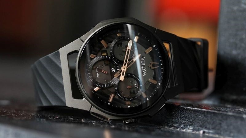 Mặt số được ph&acirc;n chia r&otilde; r&agrave;ng, bố cục hợp l&iacute;