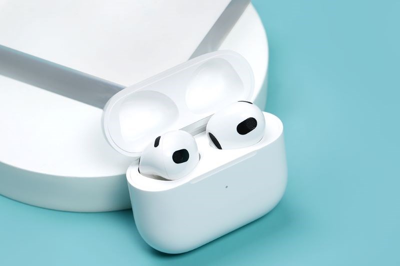 Lợi &iacute;ch khi mua AirPods 3 cũ l&agrave; c&oacute; gi&aacute; rẻ hơn