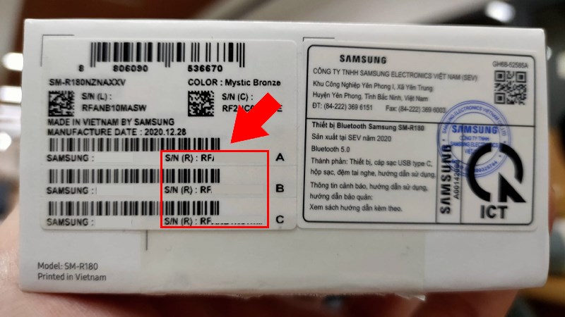 Bạn n&ecirc;n kiểm tra số S&ecirc;-ri nằm ở mặt sau sản phẩm hoặc tr&ecirc;n vỏ hộp