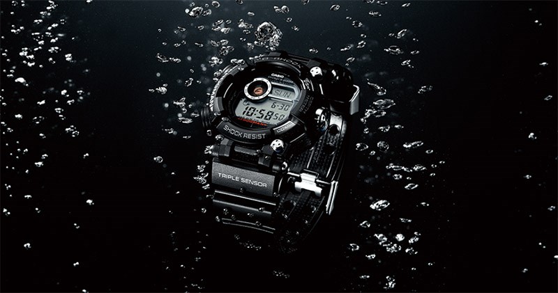 Ng&acirc;m đồng hồ trong dung dịch đ&atilde; pha