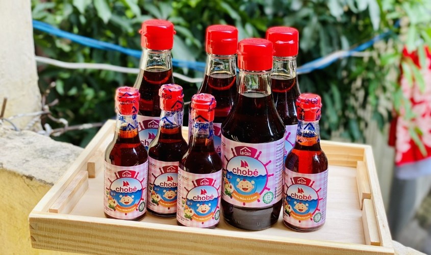 Nước mắm Lê Gia ăn dặm cho bé chai 200 ml Nước mắm Lê Gia ăn dặm cho bé chai 200 ml