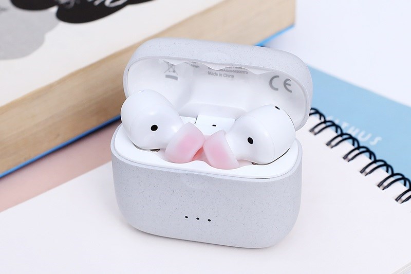 Tai nghe thiết kế dạng c&ocirc;ng th&aacute;i học