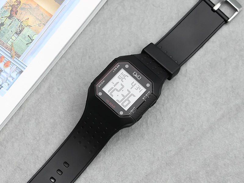 Thời gian sử dụng bộ m&aacute;y Quartz l&agrave; khoảng 2 năm