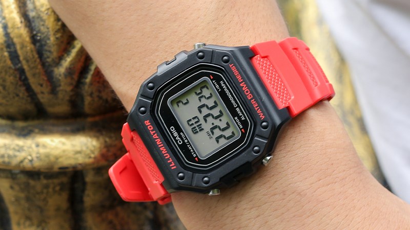 Vi&ecirc;n pin Casio cho thời gian sử dụng tới 7 năm