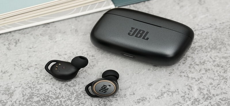 c&ocirc;ng nghệ Ambient Aware v&agrave; TalkThru - an to&agrave;n, tiện lợi