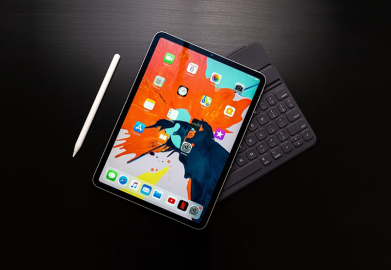 Tần số 120 Hz Màn hình Liquid Retina XDR mini-LED LCD cao cấp