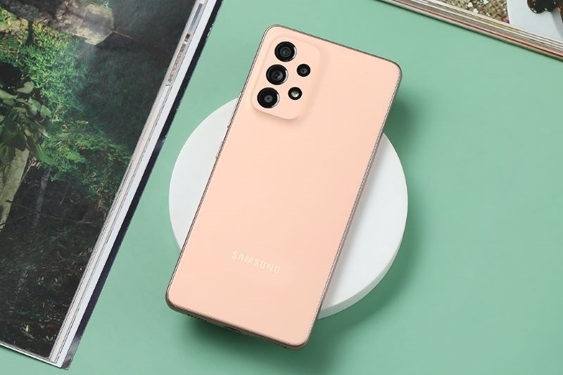 Samsung Galaxy A53 bao gồm 4 phi&ecirc;n bản m&agrave;u t&ocirc;ng pastel nhẹ nh&agrave;ng