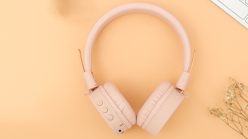 Có thể kết nối tai nghe qua đường truyền không dây hoặc có dây linh hoạt Có thể kết nối tai nghe qua đường truyền không dây hoặc có dây linh hoạt