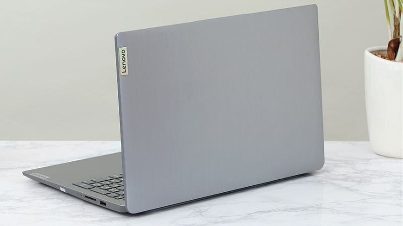 Laptop Lenovo Ideapad 3 15ITL6 i5 1155G7 (82H803RRVN) đa dạng cổng kết nối