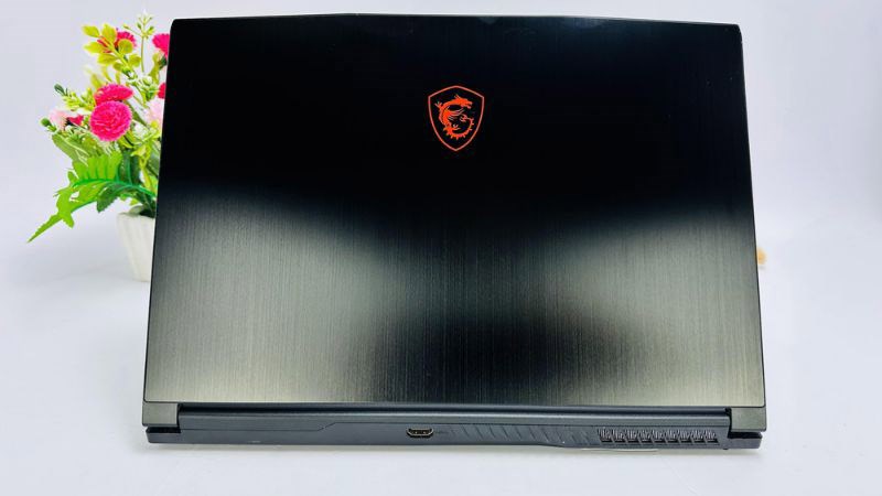 Laptop MSI Gaming GF63 Thin 11SC i5 11400H (664VN) sở hữu thiết kế mạnh mẽ