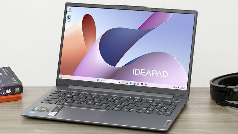 Laptop Lenovo Ideapad Slim 3 15IAH8 i5 12450H (83ER000EVN) với thiết kế ph&iacute;m hợp l&yacute;
