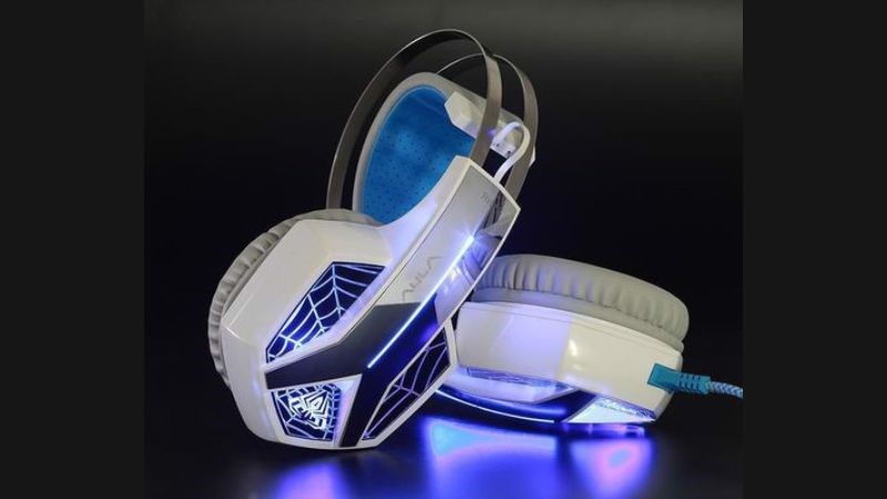 Kiểm tra chất &acirc;m của tai nghe