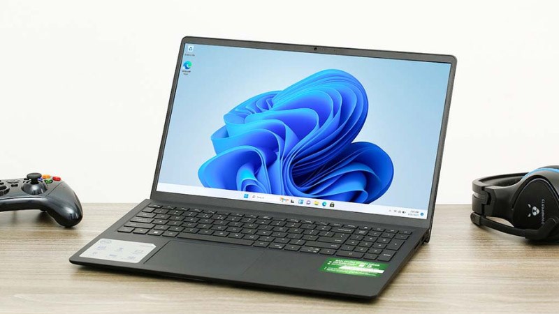 Dell Inspiron 15 3530 i7 1355U (71011775) c&oacute; ổ cứng khủng