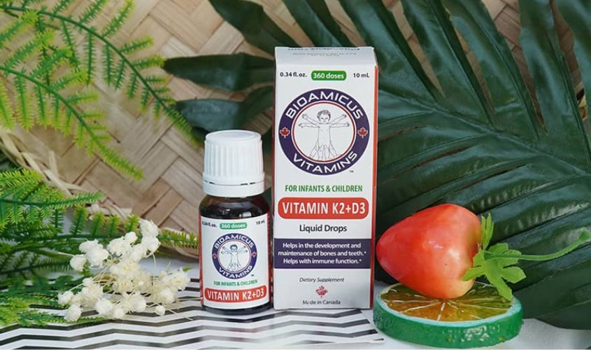 Siro BioAmicus Vitamin K2+D3 hỗ trợ tốt sức khỏe xương, răng 10 ml (từ 0 tháng) Siro BioAmicus Vitamin K2+D3 hỗ trợ tốt sức khỏe xương, răng 10 ml (từ 0 tháng)