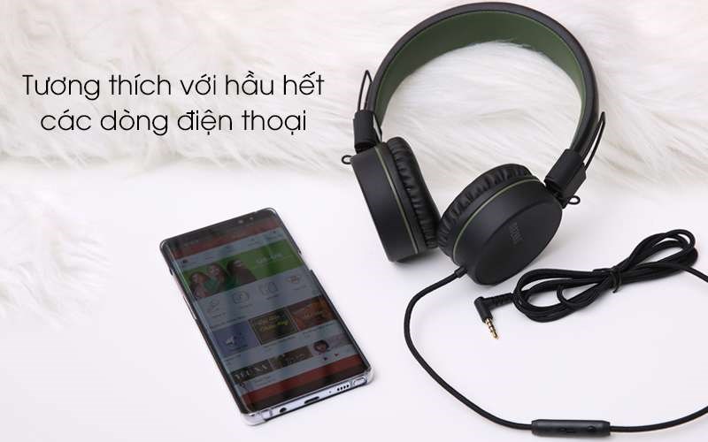 Tai nghe c&oacute; thiết kế thời thượng, sang trọng