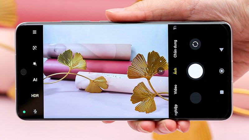 Camera sắc n&eacute;t c&ugrave;ng nhiều chế độ chụp chuy&ecirc;n nghiệp