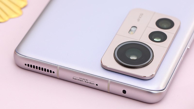 Màu sắc trẻ trung, thời trang cùng thiết kế cao cấp Màu sắc trẻ trung, thời trang cùng thiết kế cao cấp