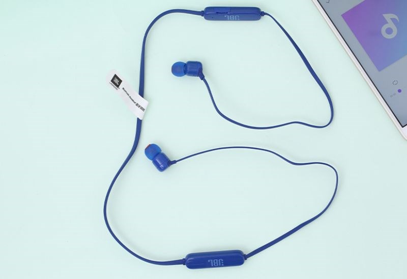 &Acirc;m thanh trong trẻo, r&otilde; r&agrave;ng gi&uacute;p bạn thoải m&aacute;i tận hưởng &acirc;m nhạc 