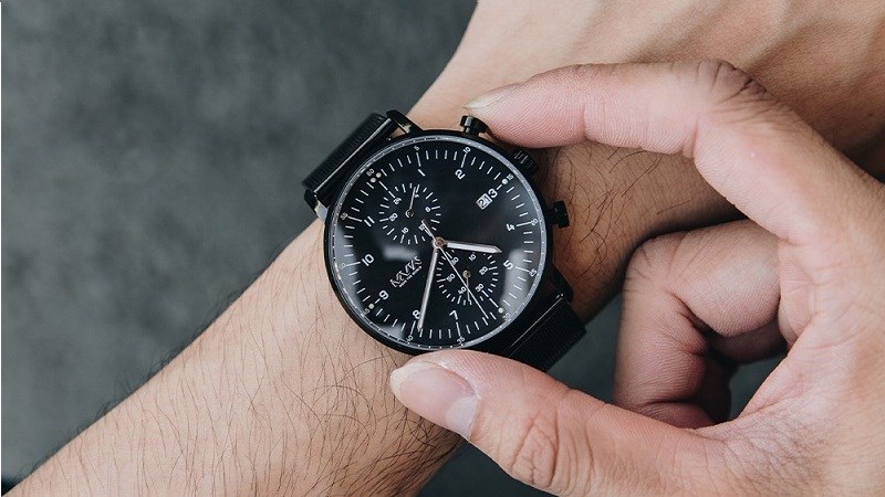 Đồng hồ c&oacute; bộ m&aacute;y chất lượng chuẩn Nhật Bản