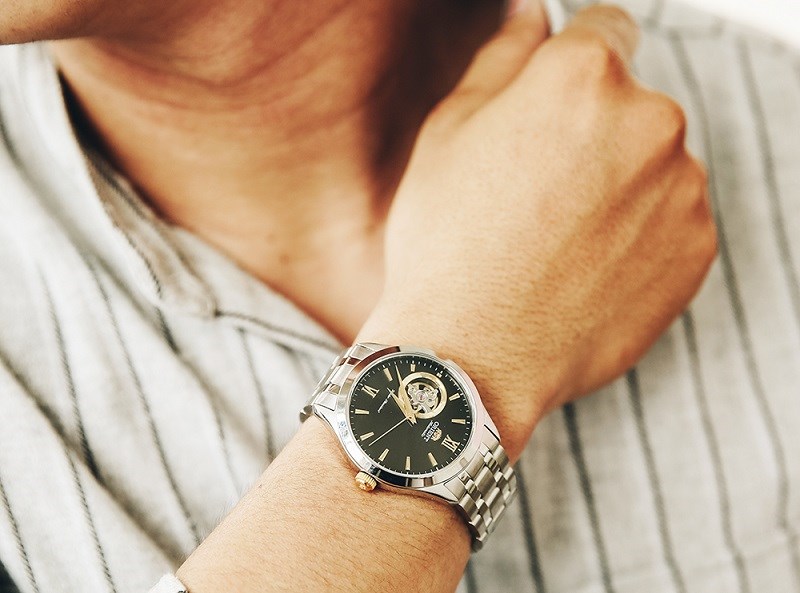 Thiết kế nam t&iacute;nh, m&agrave;u sắc mạnh mẽ