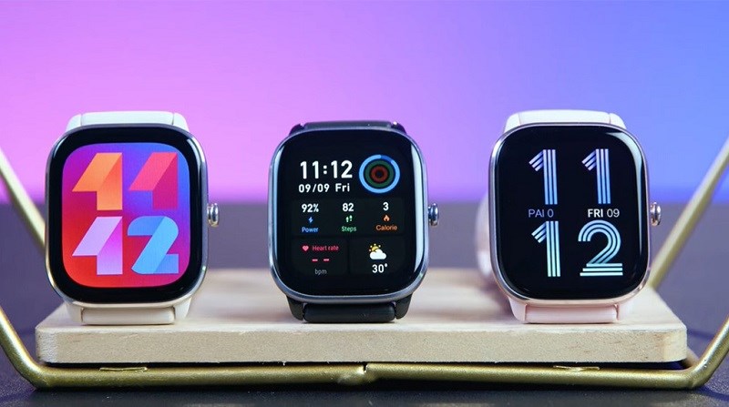 Chiếc đồng hồ mang d&aacute;ng vẻ thời thượng