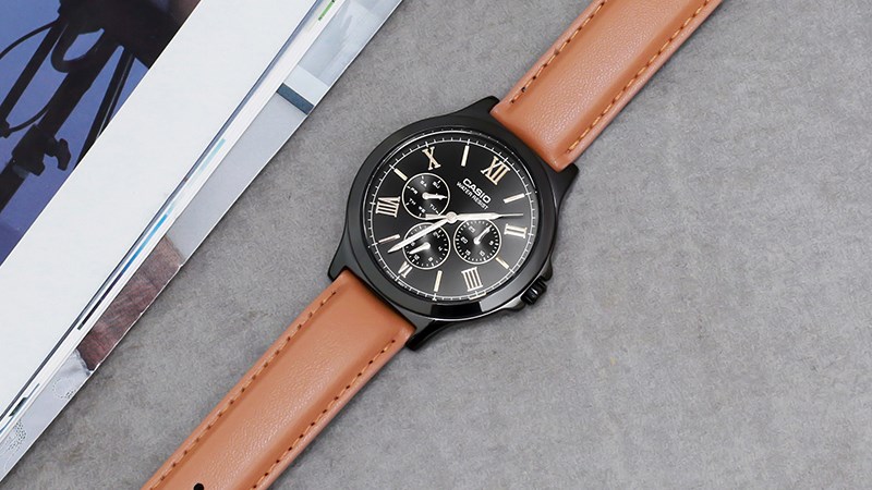 C&oacute; đến 3 mặt đồng hồ phụ cho bạn dễ d&agrave;ng quản l&yacute; thời gian của m&igrave;nh