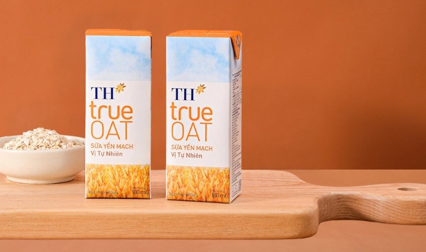 Lốc 4 hộp sữa yến mạch TH true Oat 180 ml (từ 1 tuổi)