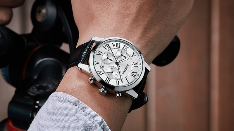 Đồng hồ c&oacute; bộ khung bền bỉ chịu lực tốt