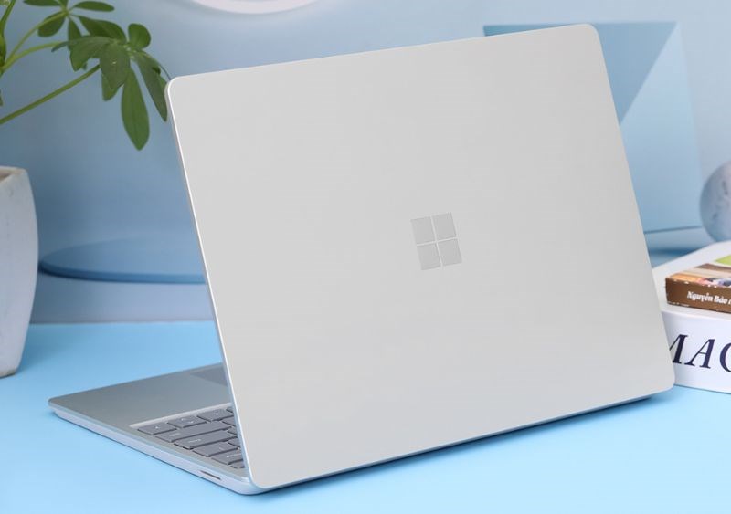 Thiết kế đơn giản, thanh lịch