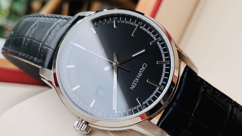 Sử dụng bộ máy ưu việt đạt chuẩn Thuỵ Sĩ kết hợp các mẫu thiết kế độc đáo Sử dụng bộ máy ưu việt đạt chuẩn Thuỵ Sĩ kết hợp các mẫu thiết kế độc đáo