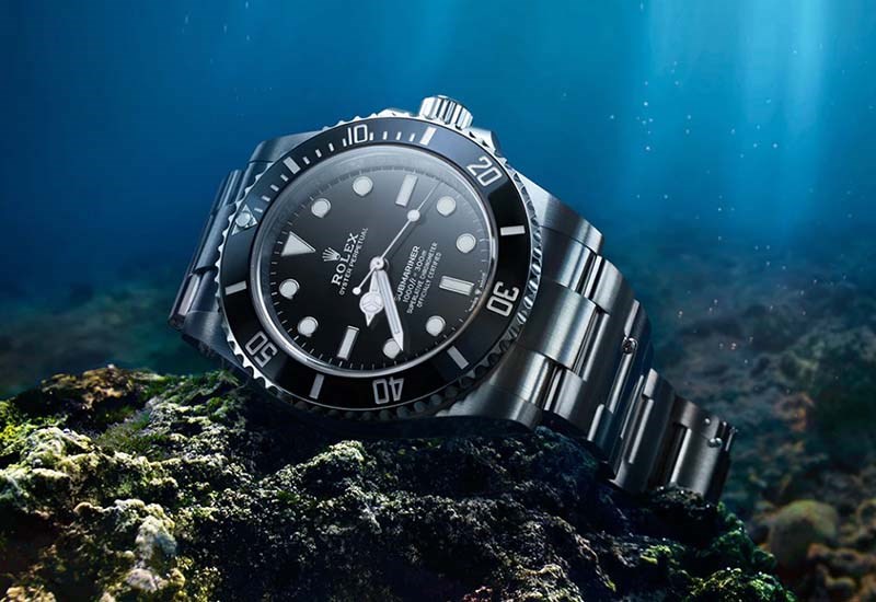 Submariner là chiếc đồng hồ đeo tay dành cho thợ lặn với khả năng chống thấm nước ở độ sâu lên đến 100m Submariner là chiếc đồng hồ đeo tay dành cho thợ lặn với khả năng chống thấm nước ở độ sâu lên đến 100m