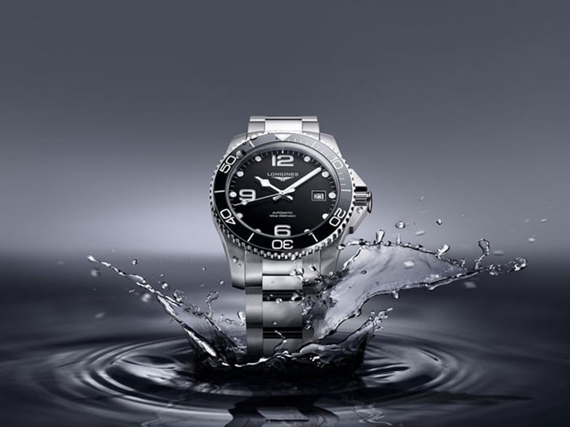 Longines là những chiếc đồng hồ thể thao đích thực được lấy cảm hứng từ thế giới lặn biển, là sự kết hợp hiệu suất với phong cách Longines là những chiếc đồng hồ thể thao đích thực được lấy cảm hứng từ thế giới lặn biển, là sự kết hợp hiệu suất với phong cách