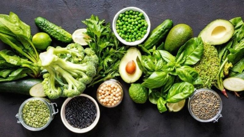 Rau không làm tăng nồng độ axit uric, đồng thời bảo vệ bạn khỏi cơn gout cấp