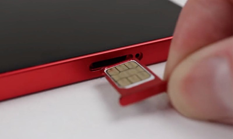 Phi&ecirc;n bản iPhone 13 dược hỗ trợ 2 SIM vật l&yacute;