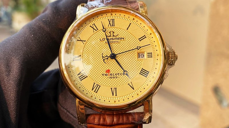 Mức gi&aacute; b&aacute;n của đồng hồ Lotusman 