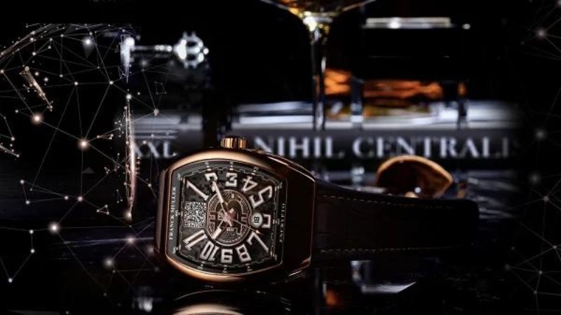 Đồng hồ Franck Muller hướng đến những kh&aacute;ch h&agrave;ng cao cấp v&igrave; thế gi&aacute; kh&aacute; đắt đỏ