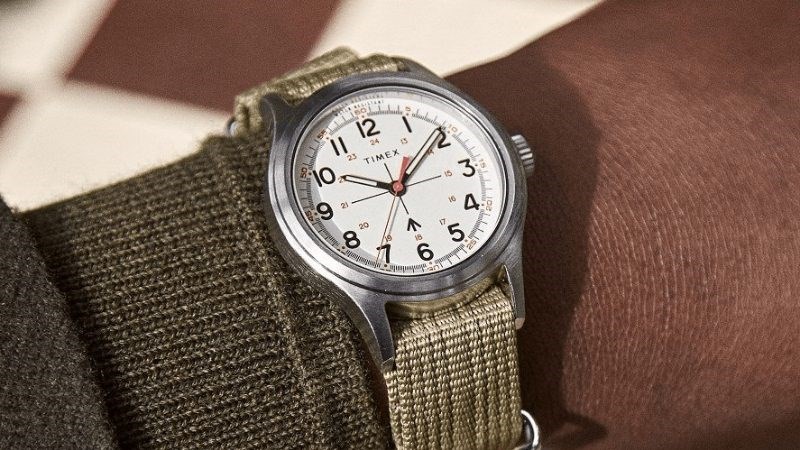 Sử dụng c&aacute;c chất liệu cao cấp gi&uacute;p bảo vệ đồng hồ Timex khỏi những hư hại theo thời gian