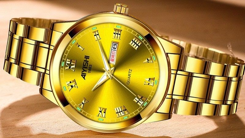 Đồng hồ mạ v&agrave;ng gi&uacute;p tạo điểm nhấn