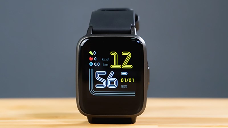 Đồng hồ th&ocirc;ng minh thường được sử dụng d&ugrave;ng pin